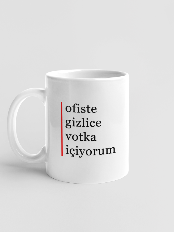 Kupa - ofiste gizlice votka içiyorum
