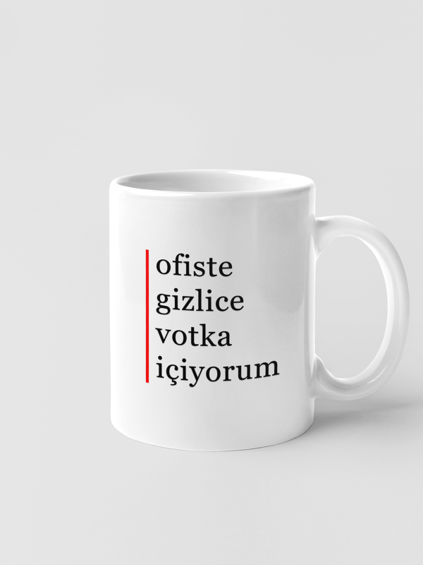 Kupa - ofiste gizlice votka içiyorum